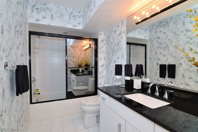 25450 Fairmount 6, Beachwood, OH 44122