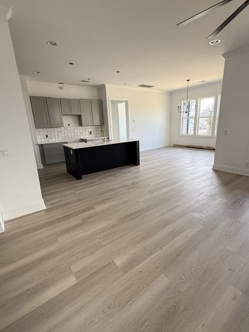 1609 21st Ave, N, Nashville, TN 37208