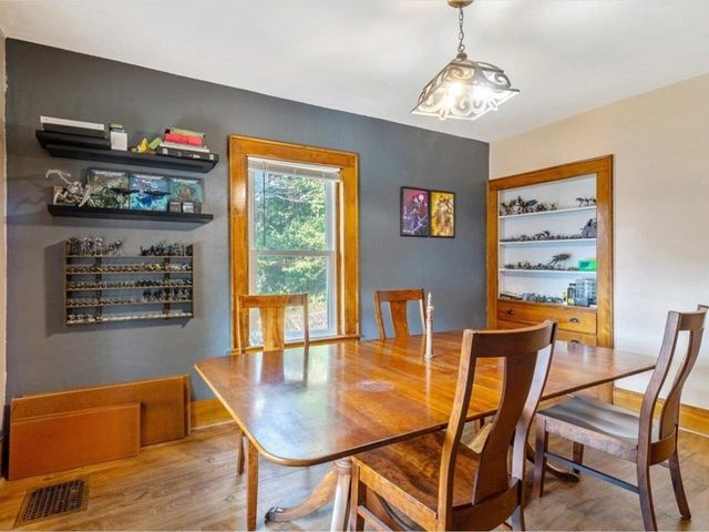 30 North Avenue, Richford, VT 05476