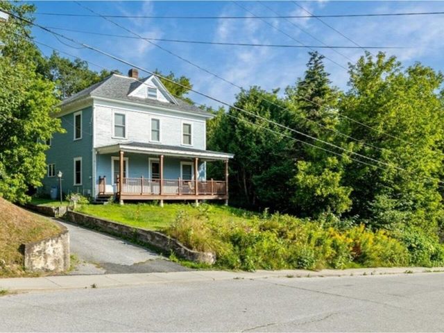 30 North Avenue, Richford, VT 05476