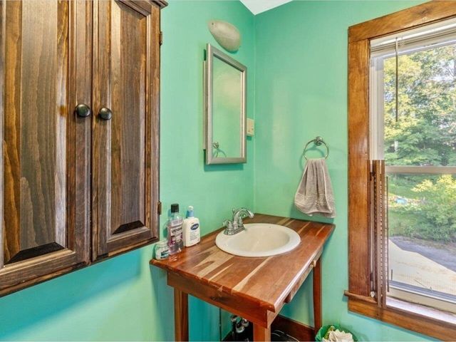 30 North Avenue, Richford, VT 05476