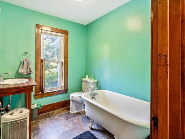 30 North Avenue, Richford, VT 05476