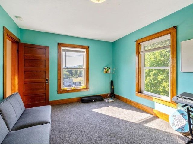 30 North Avenue, Richford, VT 05476