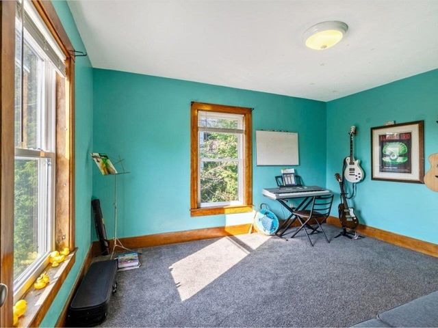 30 North Avenue, Richford, VT 05476