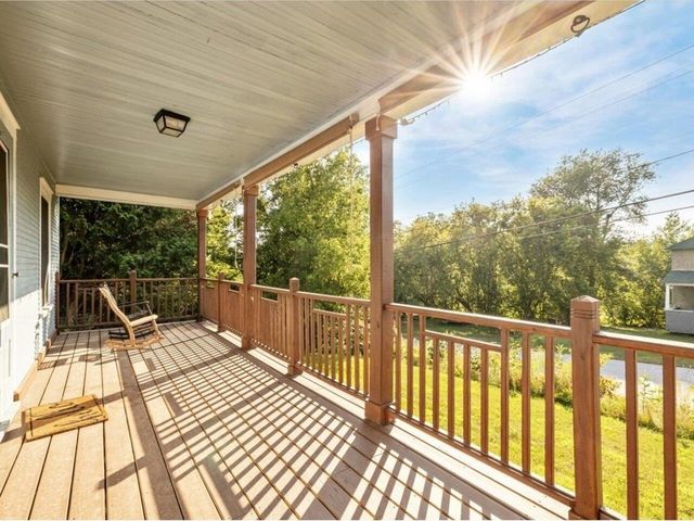 30 North Avenue, Richford, VT 05476
