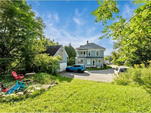 30 North Avenue, Richford, VT 05476