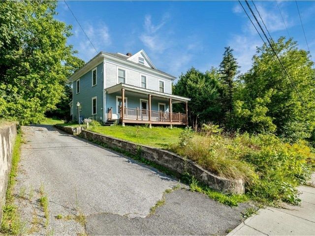 30 North Avenue, Richford, VT 05476