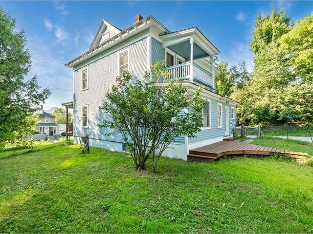 30 North Avenue, Richford, VT 05476