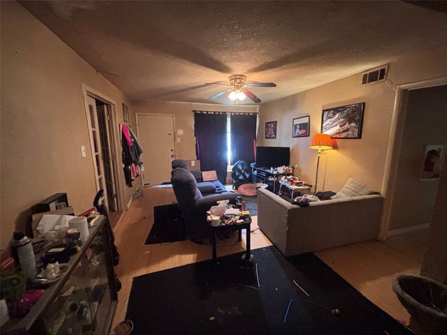 1504 Daniel Drive, Arlington, TX 76010