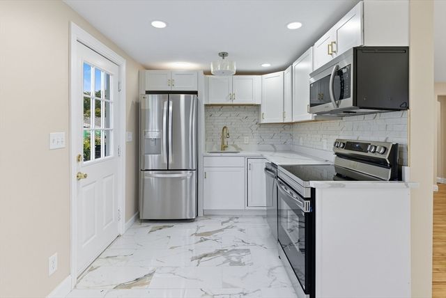 78 Linda St, Abington, MA 02351