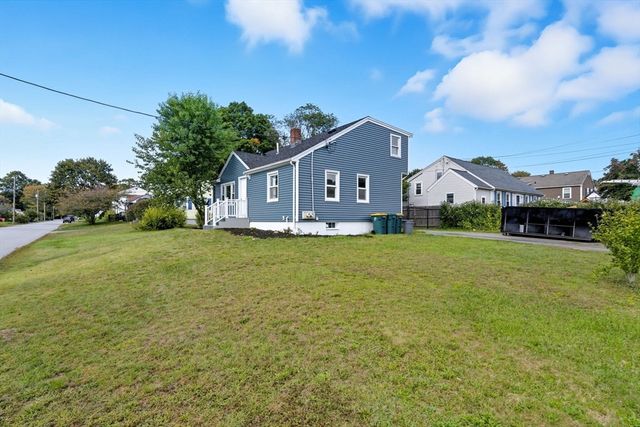 78 Linda St, Abington, MA 02351