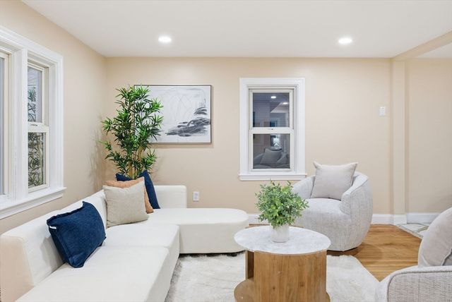 78 Linda St, Abington, MA 02351