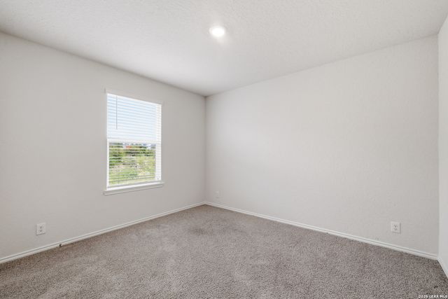 6630 Greensleeves, San Antonio, TX 78252