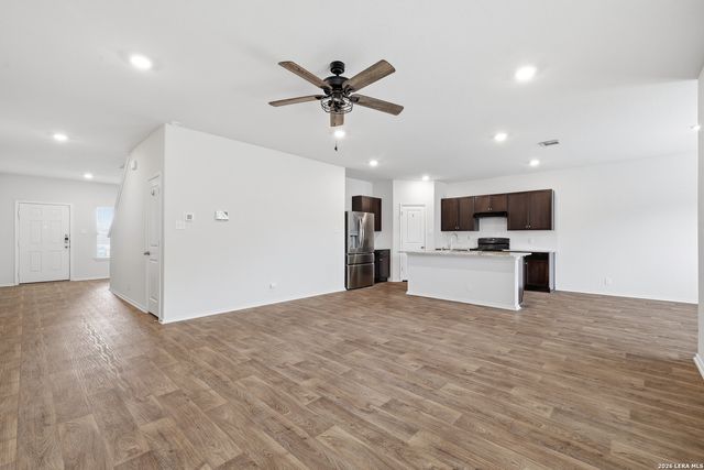6630 Greensleeves, San Antonio, TX 78252