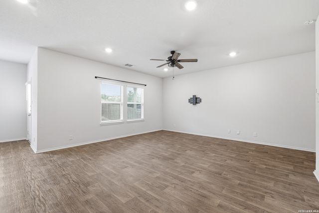 6630 Greensleeves, San Antonio, TX 78252
