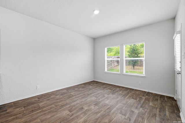 6630 Greensleeves, San Antonio, TX 78252
