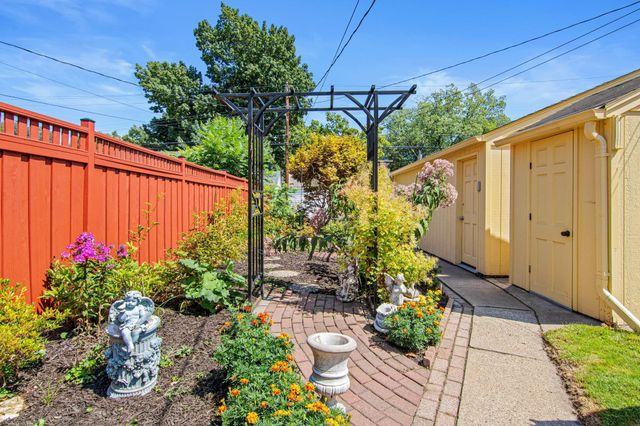 5141 37th Avenue S, Minneapolis, MN 55417