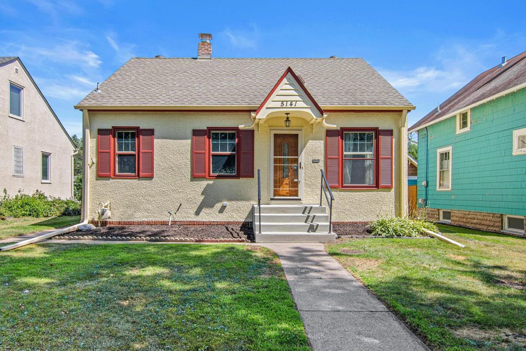 5141 37th Avenue S, Minneapolis, MN 55417