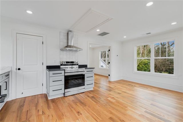 431 Clifton Road NE, Atlanta, GA 30307