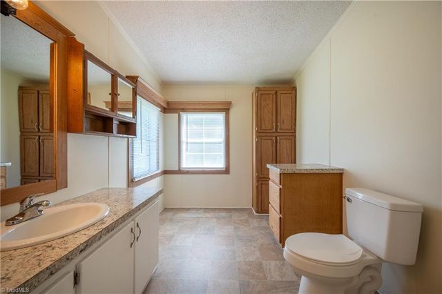 185 Marlin Boulevard, Mount Airy, NC 27030