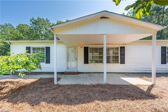 185 Marlin Boulevard, Mount Airy, NC 27030