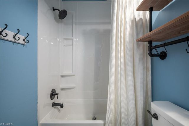185 Marlin Boulevard, Mount Airy, NC 27030