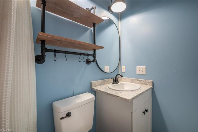 185 Marlin Boulevard, Mount Airy, NC 27030