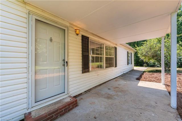 185 Marlin Boulevard, Mount Airy, NC 27030