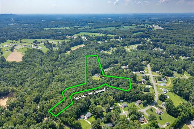 185 Marlin Boulevard, Mount Airy, NC 27030