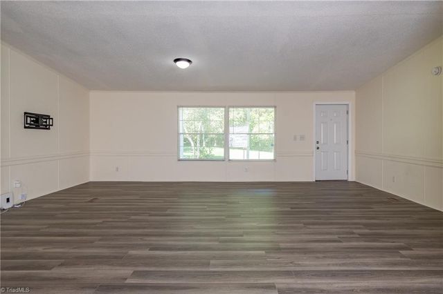 185 Marlin Boulevard, Mount Airy, NC 27030