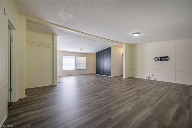 185 Marlin Boulevard, Mount Airy, NC 27030