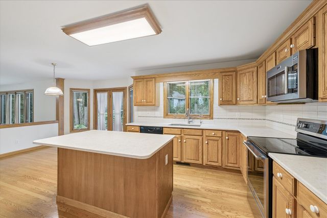 2611 Walden Woods Court, Midland, MI 48640