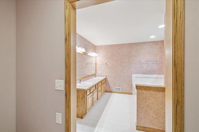 2611 Walden Woods Court, Midland, MI 48640