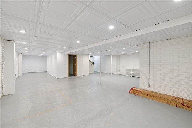 2611 Walden Woods Court, Midland, MI 48640