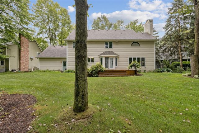 2611 Walden Woods Court, Midland, MI 48640