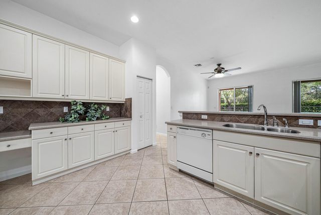 9058 SEDGEWOOD Drive, Lake Worth, FL 33467