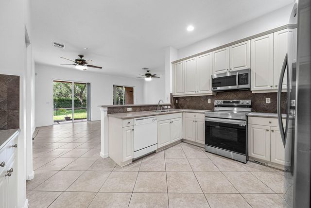 9058 SEDGEWOOD Drive, Lake Worth, FL 33467