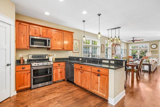 N20 W29987 W Glen Cove ROAD, Pewaukee, WI 53072