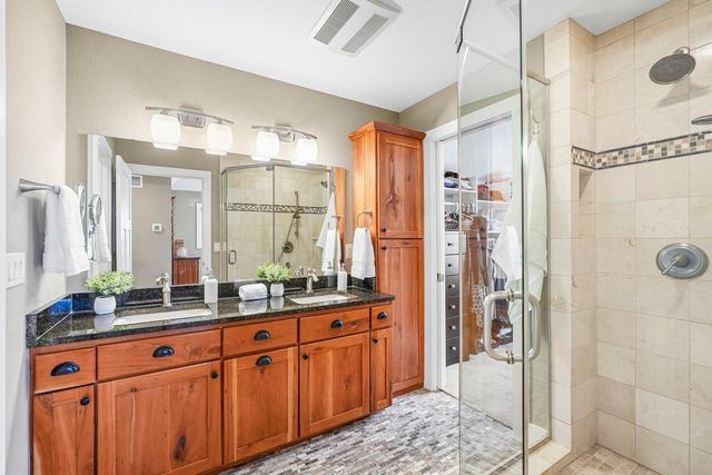 N20 W29987 W Glen Cove ROAD, Pewaukee, WI 53072