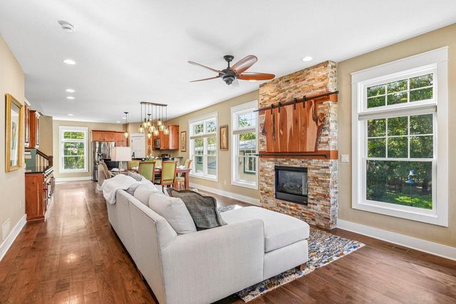 N20 W29987 W Glen Cove ROAD, Pewaukee, WI 53072