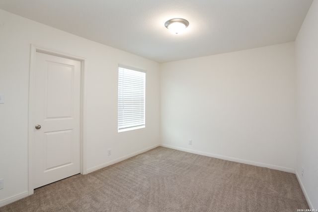 4913 Hallies Garden, St Hedwig, TX 78152