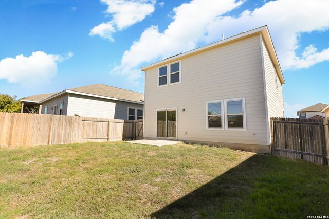 4913 Hallies Garden, St Hedwig, TX 78152