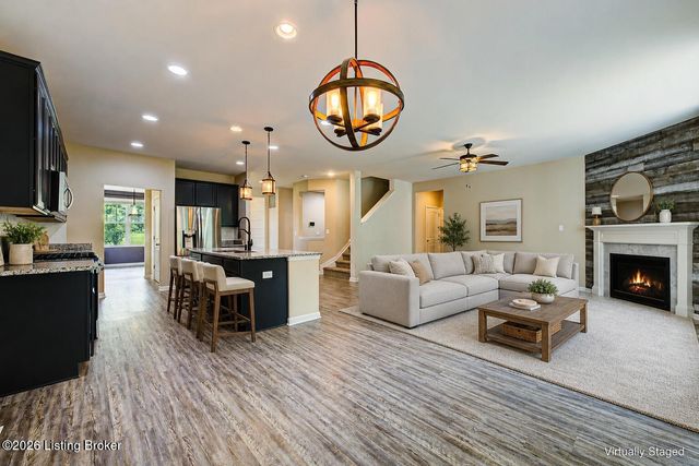 3904 Creek Meadow Dr, La Grange, KY 40031