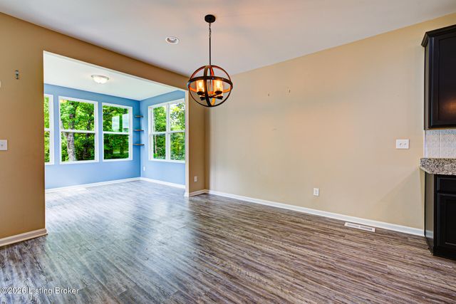 3904 Creek Meadow Dr, La Grange, KY 40031
