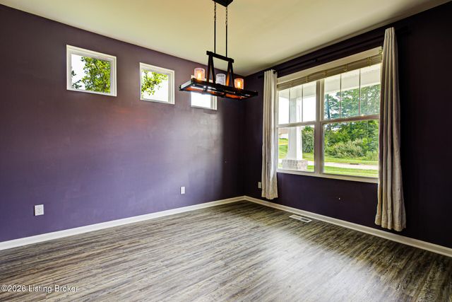 3904 Creek Meadow Dr, La Grange, KY 40031