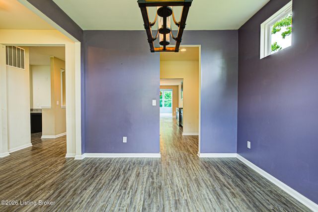 3904 Creek Meadow Dr, La Grange, KY 40031