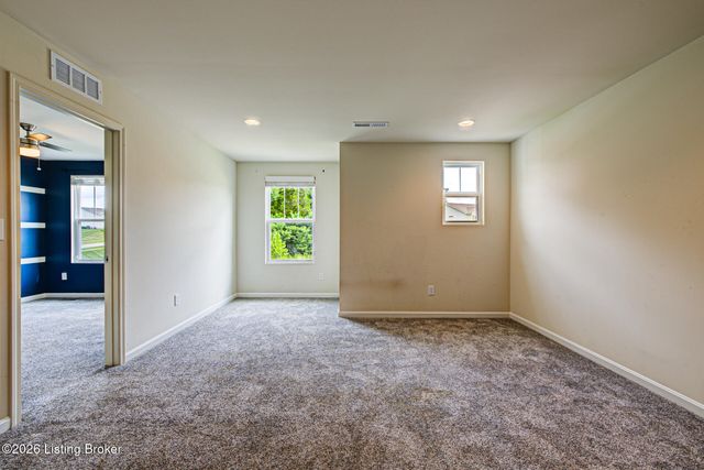 3904 Creek Meadow Dr, La Grange, KY 40031