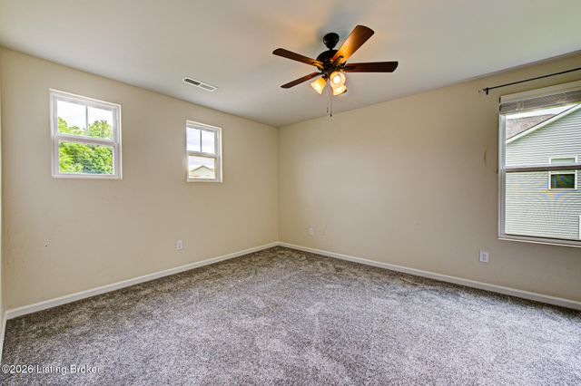 3904 Creek Meadow Dr, La Grange, KY 40031