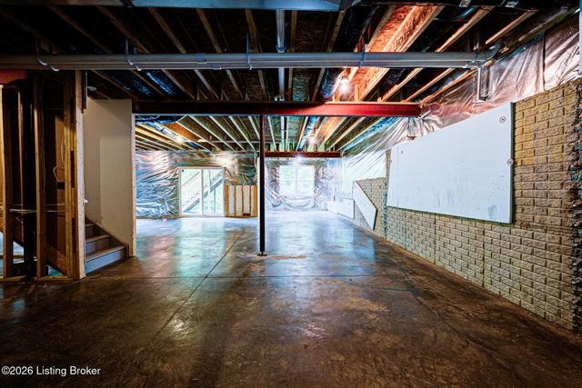 3904 Creek Meadow Dr, La Grange, KY 40031