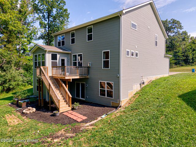 3904 Creek Meadow Dr, La Grange, KY 40031